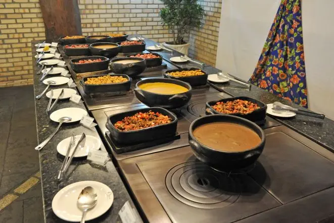 O buffet custa R$ X por pessoa. Foto: Divulgação.