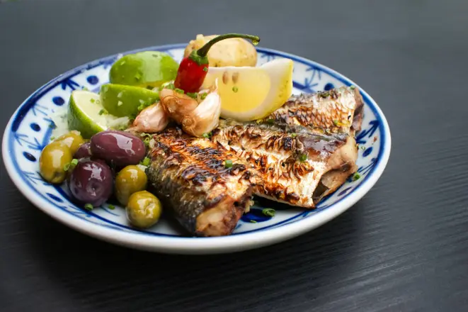 Sardinha na brasa do Olivença. Foto: Divulgação