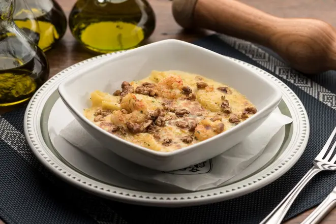 Conchiglione com nozes, camarão e queijo. Foto: Fernando Zequinão/Gazeta do Povo.