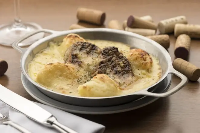 No Scavollo, escalopine com conchiglione ao molho de mascarpone é uma das opções para o Festival Bom Gourmet. Foto: Fernando Zequinão/Gazeta do Povo