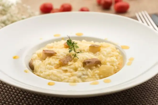Risoto de pera com brie é um dos pratos principais servidos pelo Armazém 71 no Festival Bom Gourmet. Foto: Fernando Zequinão/Gazeta do Povo