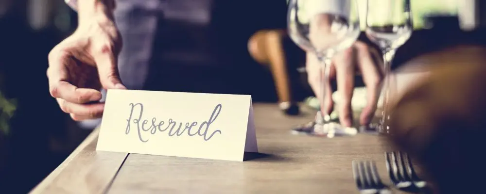 Novo app dá 50% de desconto em horários de pouco movimento em restaurantes