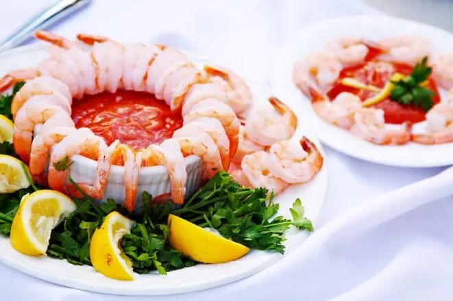 O coquetel de camarão atualmente é tido como brega, para muitas pessoas. Foto: Pixabay