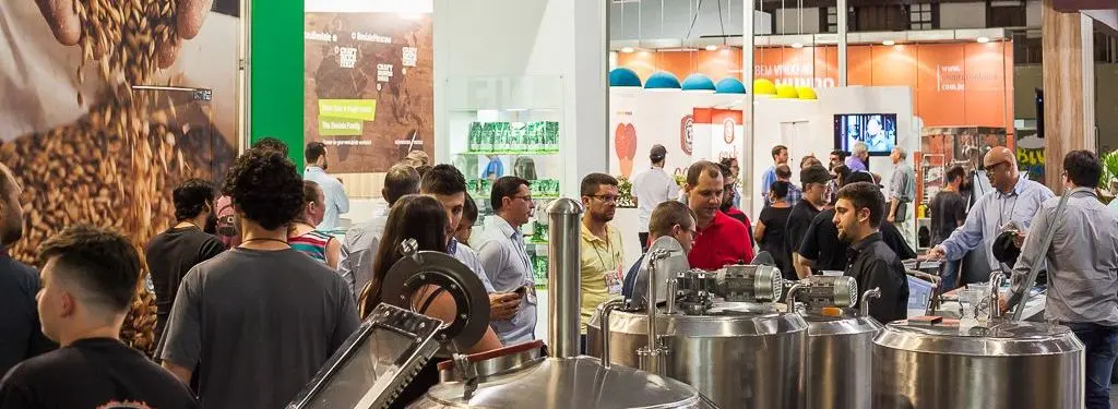 Cervejas ácidas e com frutas: maior evento brasileiro apresenta as tendências da bebida