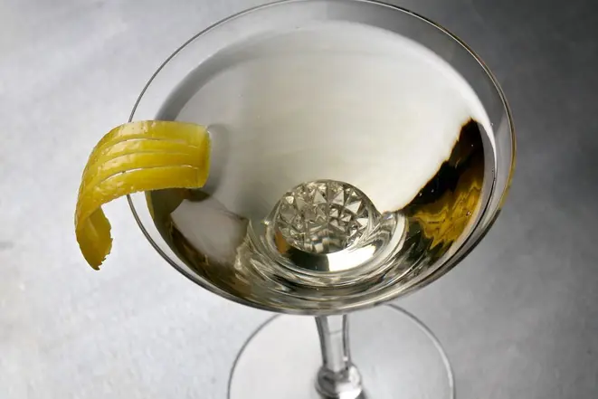 Melhore seu Martini adicionando um bitter. Foto: Deb Lindsey/The Washington Post.