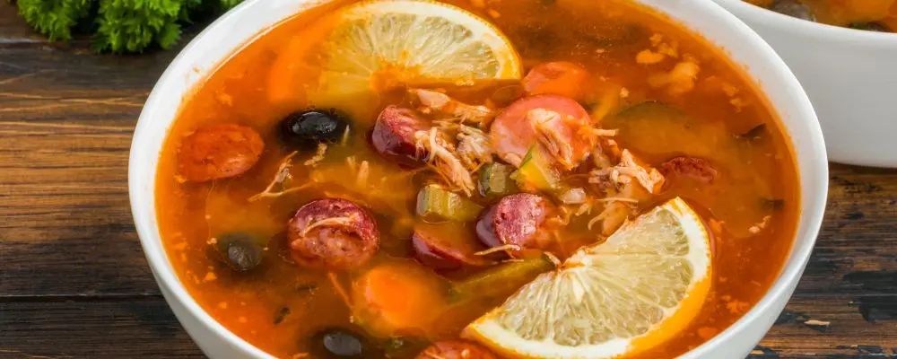 De estrogonofe à sopa: os pratos tradicionais da culinária russa