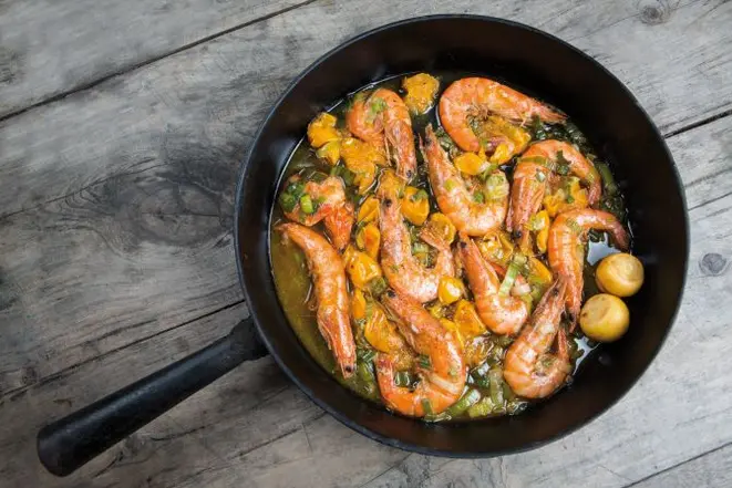 Butiá com camarões. Prato da chef uruguaia Laura Rosano.