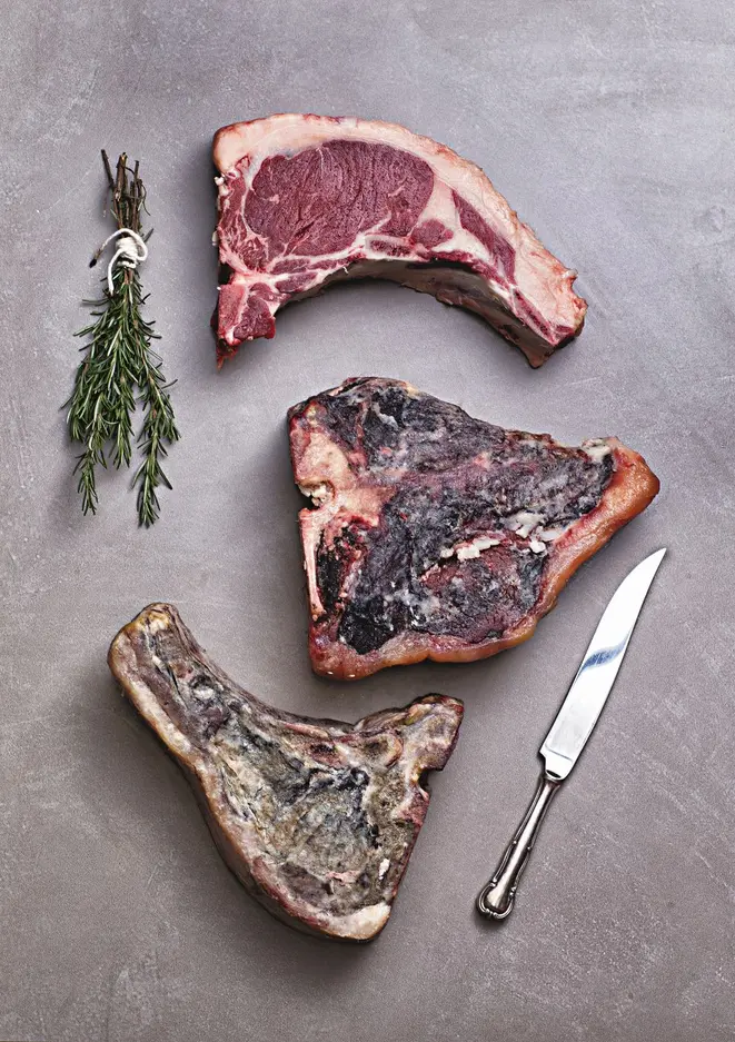 Carnes maturadas com o processo dry aged: 30, 60 e 90 dias de envelhecimento. Foto: Alexandre Mazzo/Gazeta do Povo.