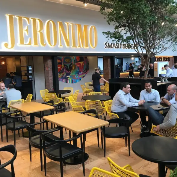 A primeira unidade da rede Jeronimo fica no Shopping Estação, em Curitiba. Foto: Divulgação/Instagram.