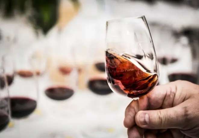 Degustação provou rótulos de garnacha. Foto: Letícia Akemi/Gazeta do Povo.
