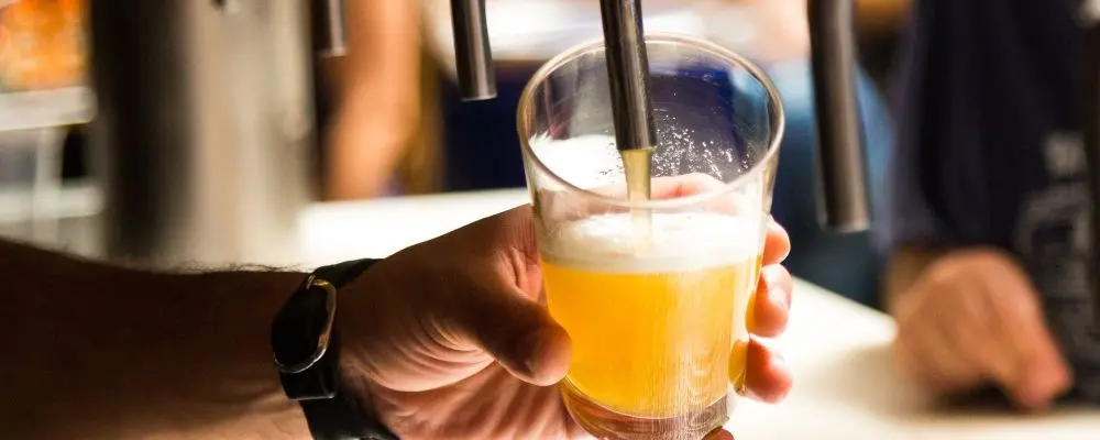 Chope a R$ 1, cordeiro patagônico e fettuccine no grana padano agitam o fim de semana