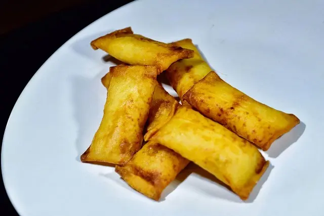 O risotto de passeio é feito com laranja da terra do Chico Doceiro com queijo camembert mineiro. Foto: Nereu Jr./Divulgação.