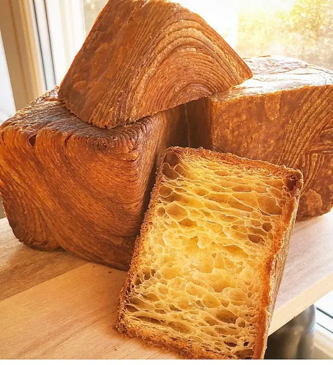 Padeiro sueco inova e faz croissant em formato de cubo