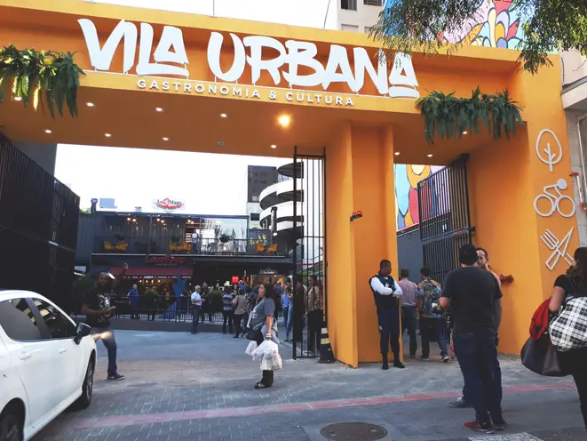 Aberta no Centro da cidade, a Vila Urbana tem 52 operações e abre diariamente. Foto: Guilherme Grandi/Gazeta do Povo.