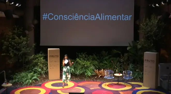 Em uma das palestras de 2018, a chef Bela gil propôs uma maior consciência alimentar, que o poder público precisa incentivar. Foto: reprodução/transmissão