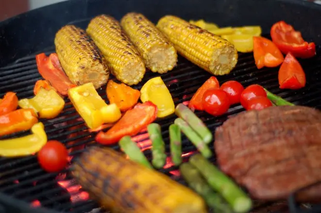 Os vegetais devem ficar no máximo 3 minutos na grelha, de acordo com o chef. Foto: Visualhunt.