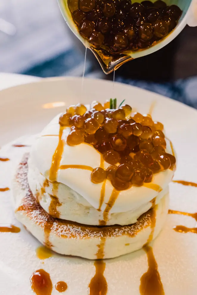 Panqueca Boba Milk Tea, do Motto Café. Foto: Oriana Koren / The New York Times