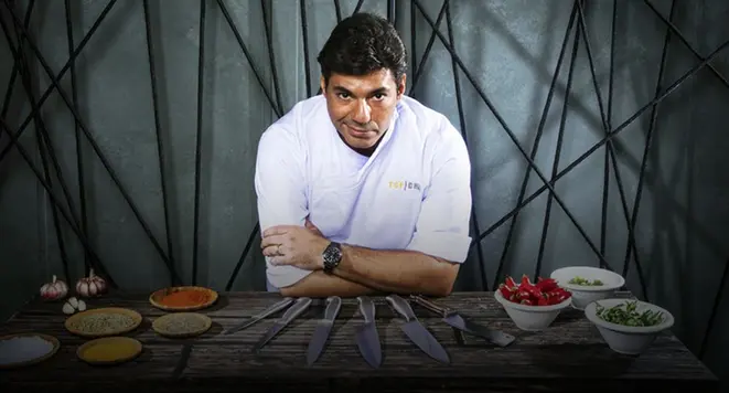 Felipe Bronze foi eleito um dos 100 melhores chefs do mundo por uma revista especializada. Foto: reprodução site/Record TV.