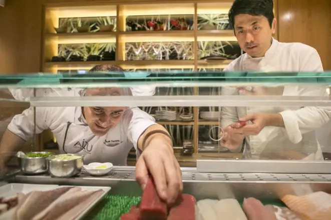 Os primeiros restaurantes japoneses abriram em meados dos anos 1990, logo após a abertura do Brasil para produtos importados. Foto: Marcelo Andrade/Gazeta do Povo