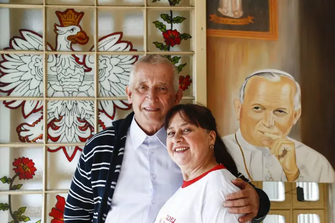 Ele chegou ao Brasil com a esposa Maria aos 27 anos, que servia a receita clássica do pierogi nos jantares em casa. Foto: Jonathan Campos/Gazeta do Povo.