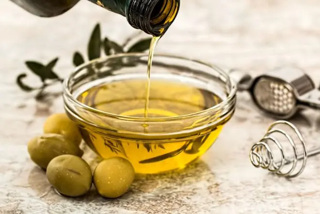 Rótulos eram produzidos com diversos tipos de óleo, exceto azeite de oliva. Foto: Pixabay.