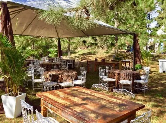 Área externa do restaurante Girassol, em Palmeira. Foto: Divulgação