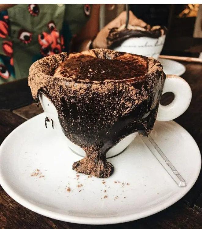 Nosso cappuccino, do Café da Praça. Foto: Divulgação
