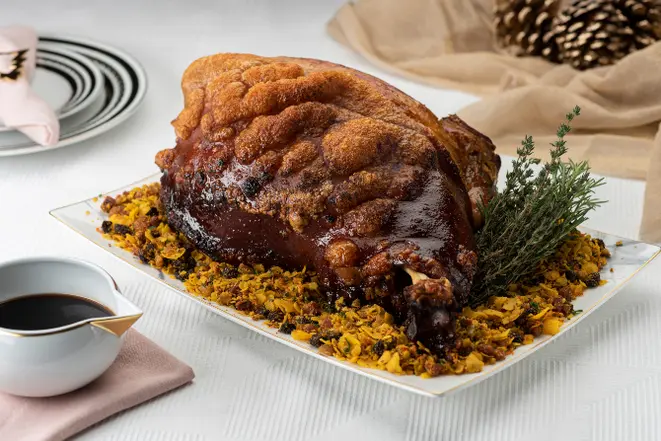 Pernil à pururuca, da chef Fernanda Zacarias, Ragú Rotisseria & Co. Foto: Fernando Zequinão/ Gazeta do Povo