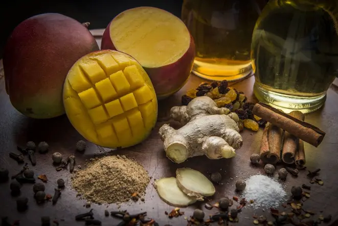 Ingredientes do chutney de manga: especiarias sempre in natura ou em grão, nunca em pó. Foto: Letícia Akemi/Bom Gourmet