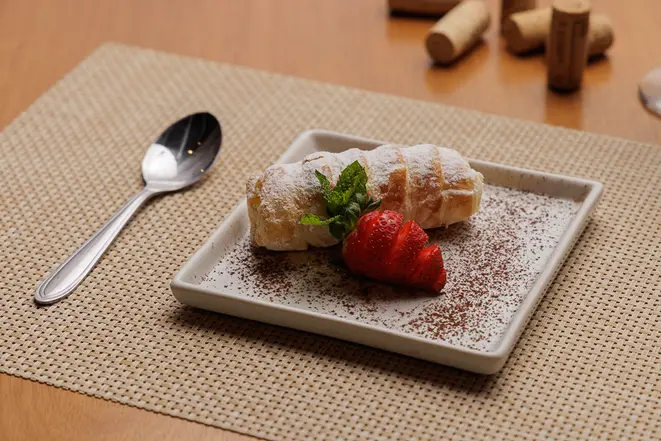 Canolli com creme de baunilha, do Trovatta