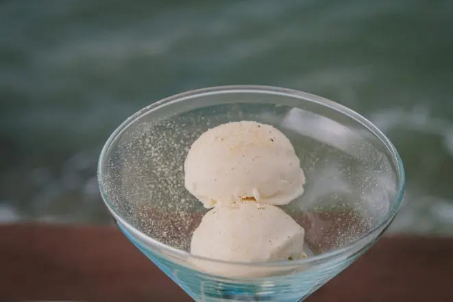 Um dos mais inusitados do cardápio do Festival Bom Gourmet Florianópolis 2024: sorvete de cogumelos do Valvas Cozinha