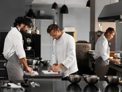 Da fábrica de carros para os restaurantes: o que é a metodologia Lean e como ela pode otimizar as operações gastronômicas?