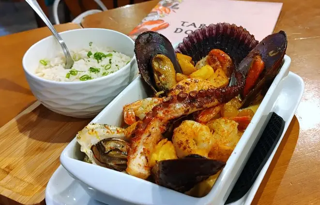 A Favada de frutos do Mar criada pelo chef Eliseu Fernandes, com base na favada portuguesa. | Foto: Anacreon de Téos