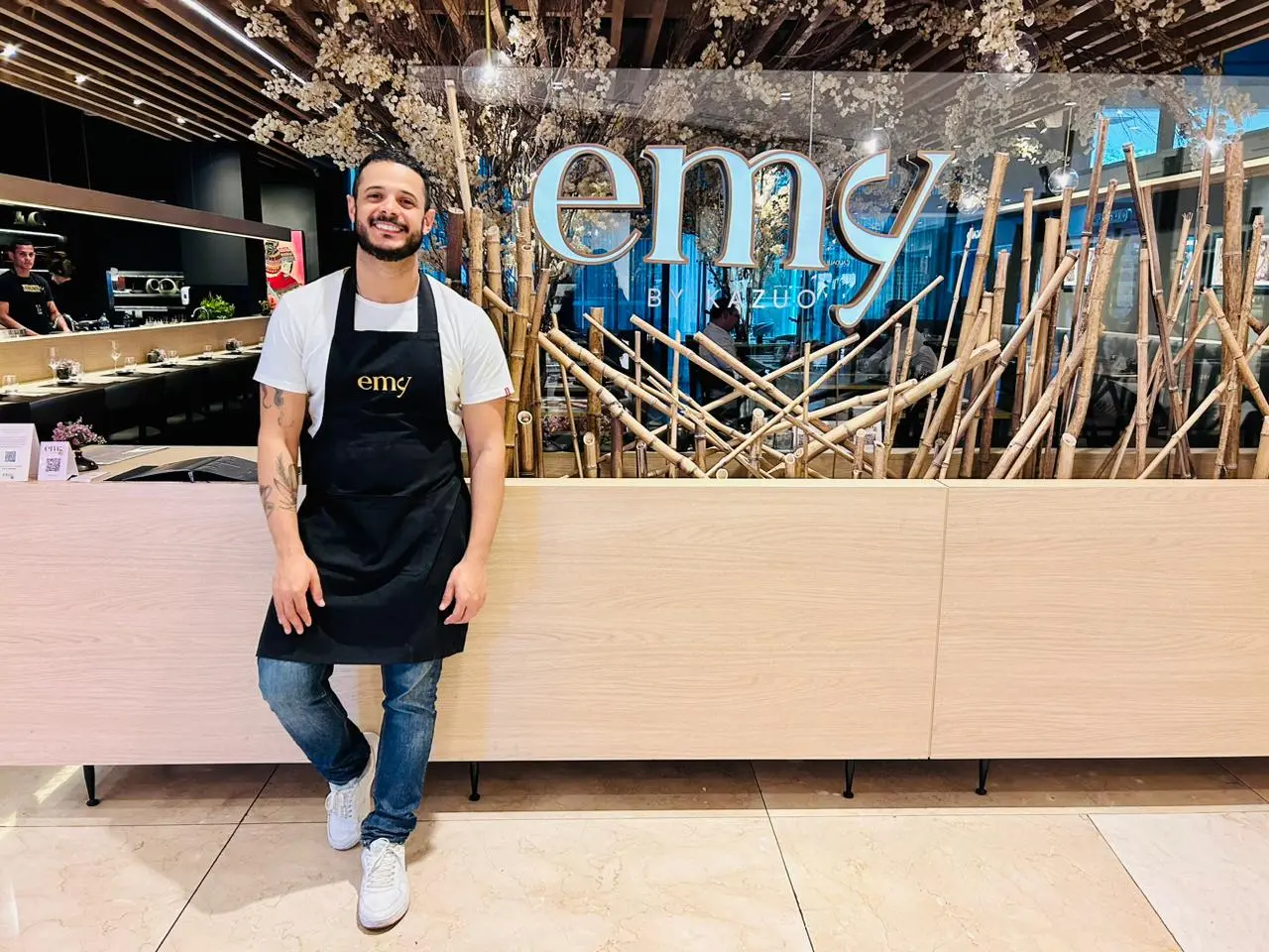 Domingo tem brunch no Emy. Será o último dia do chef Lucas Amaral no comando da casa
