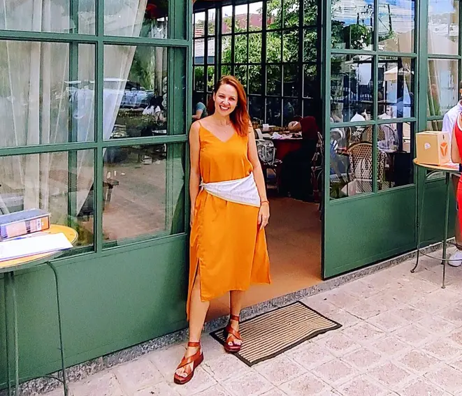 Isabela Sarolli Busato, a sensibilidade para passar emoção e paz e um belo lugar no Batel. | Foto: Anacreon de Téos