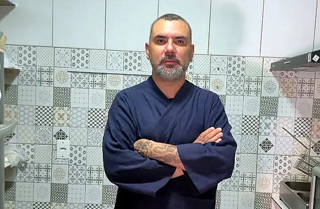 O sushiman Douglas Piccoli será o responsável pela composição do cardápio do jantar harmonizado da Trapiche / Mise en Place. | Foto: Divulgação