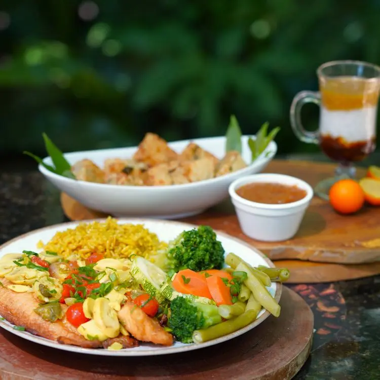 Restaurante Sabores da Floresta: Gastronomia Sustentável no Parque das Aves