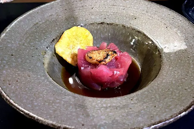 Tartare de atum e foie gras. | Foto: Denise da Vinha