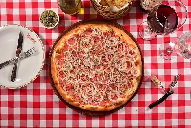 Pizza de calabresa paulista. Crédito: Divulgação.