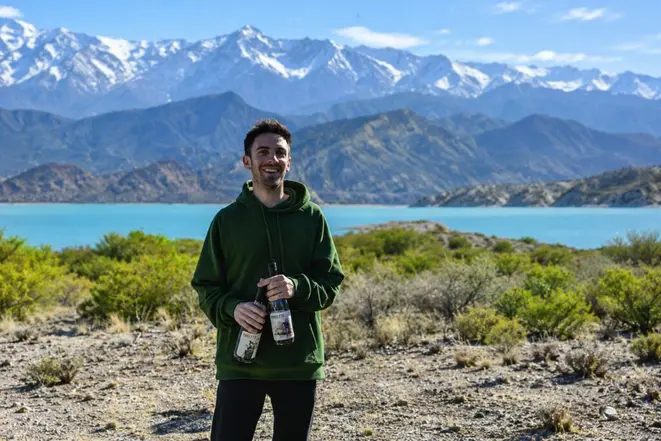 Leonel Cabrillana, enõlogo da Amuleto, apresentará sete de seus vinhos em evento especial no Vino! Batel. | Foto: Divulgação
